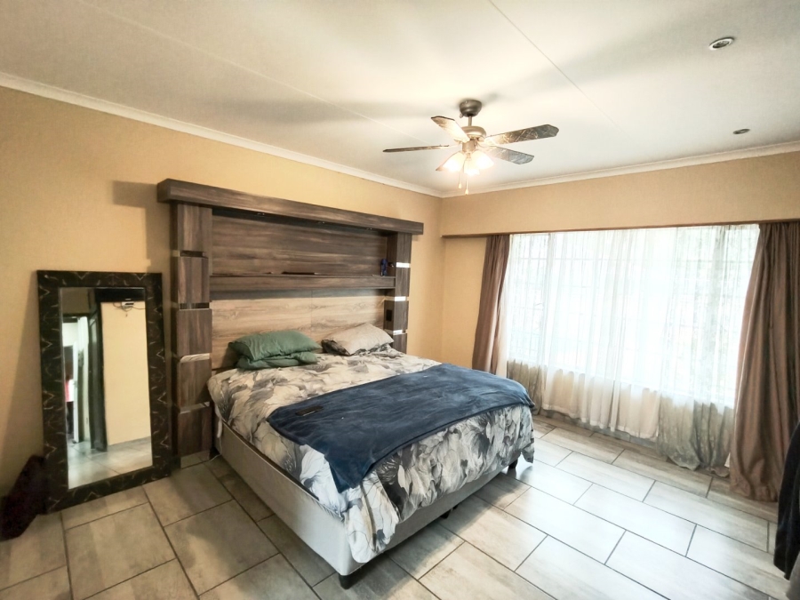 3 Bedroom Property for Sale in Vaalpark Free State